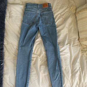 Levi Strauss high rise skinny jean